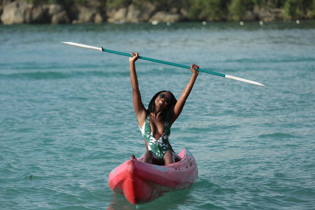 Kaz Kreol Beach Hotel Ocho Rios Ngoại thất bức ảnh