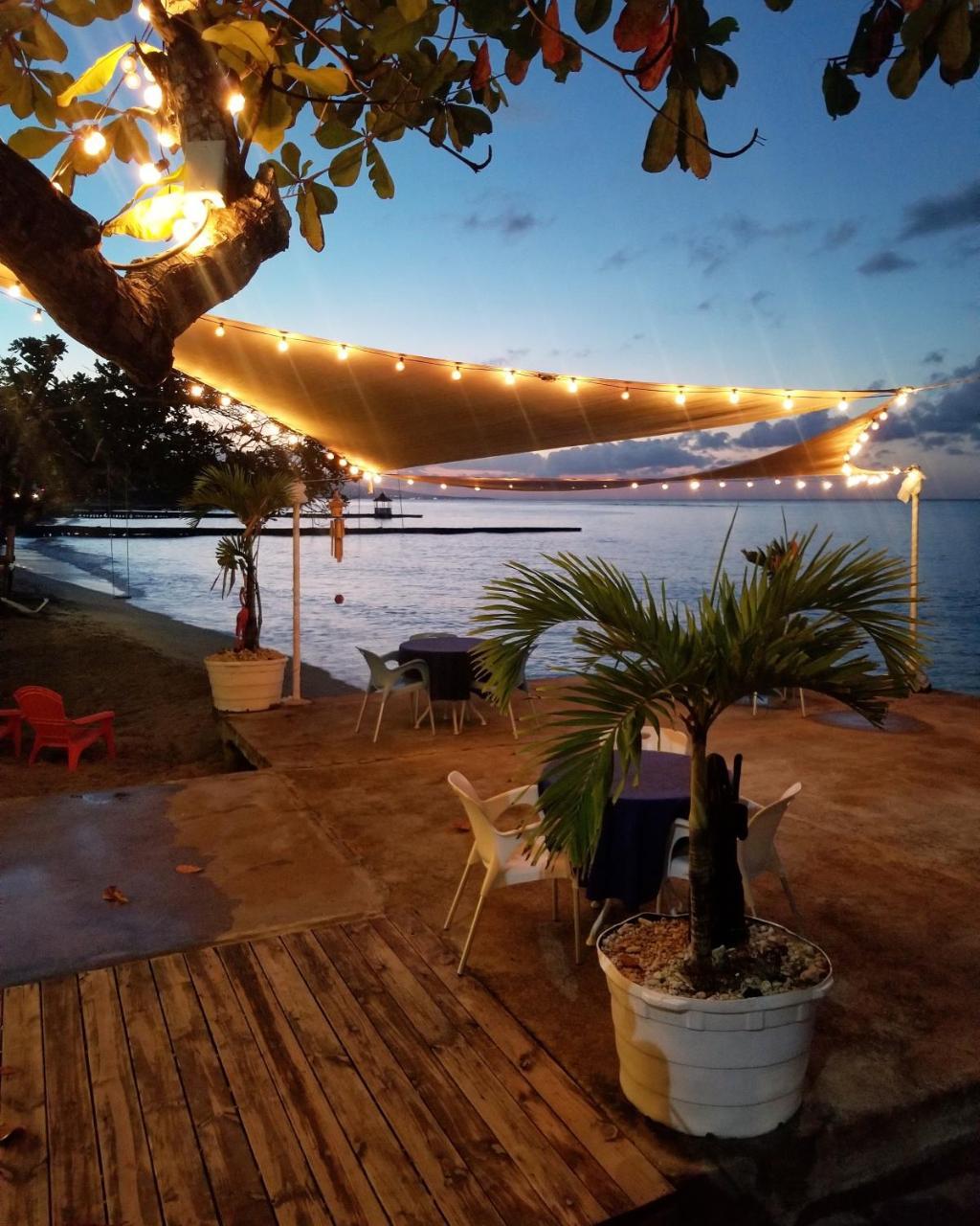 Kaz Kreol Beach Hotel Ocho Rios Ngoại thất bức ảnh