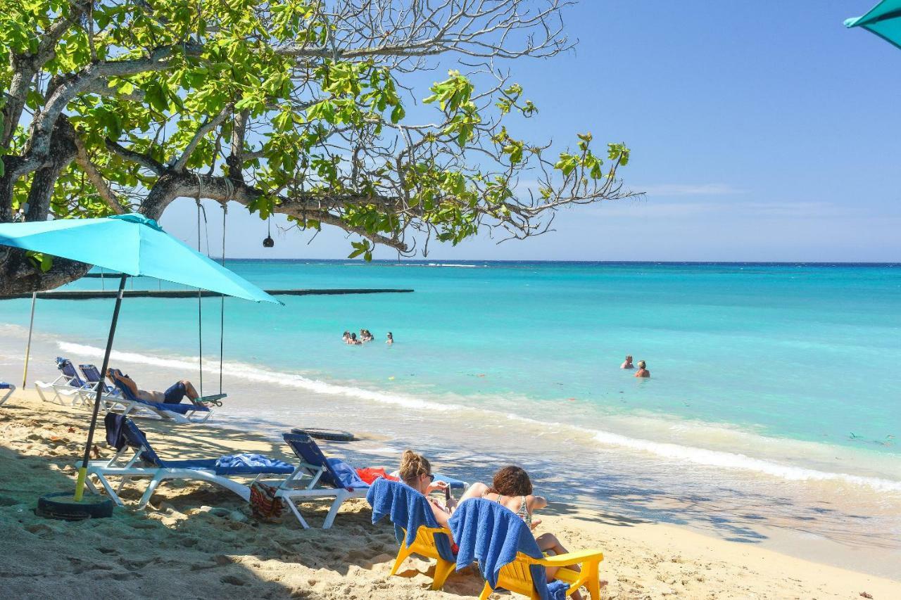 Kaz Kreol Beach Hotel Ocho Rios Ngoại thất bức ảnh